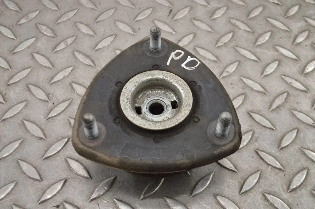 Front upper strut mount – front right