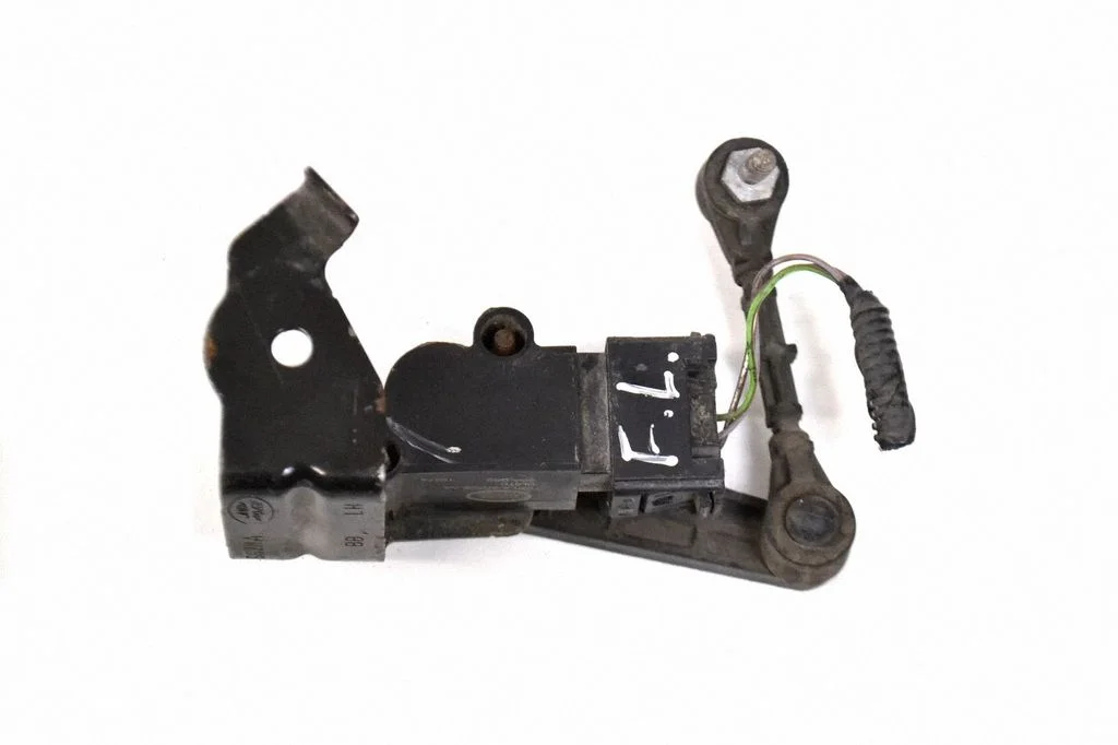 Headlight/headlamp level sensor – Land Rover Range Rover Sport L494 (2013-)