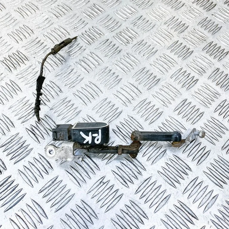 Headlight/headlamp level sensor ABE52150