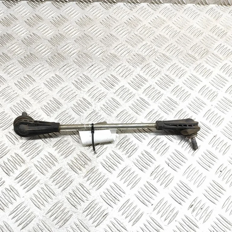 Priekšējā stabilizatora atsaite 6893359