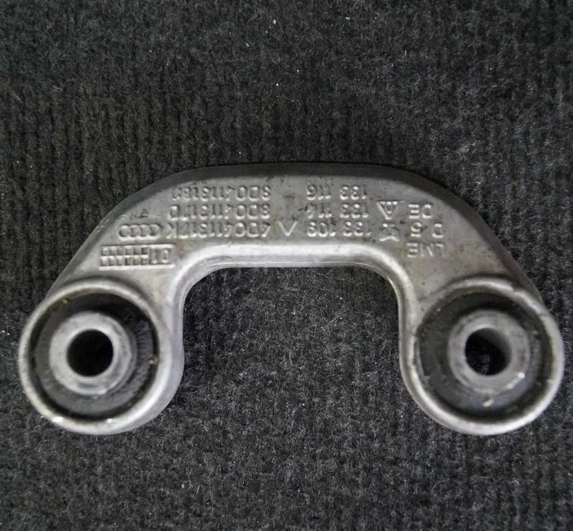 Łącznik stabilizatora przedni – Audi A8 S8 D2 4D (1994-2002)