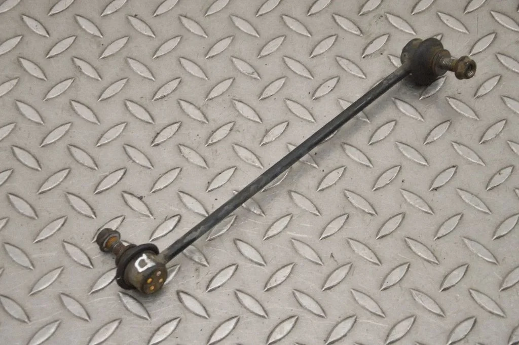 Priekšējā stabilizatora atsaite – labā