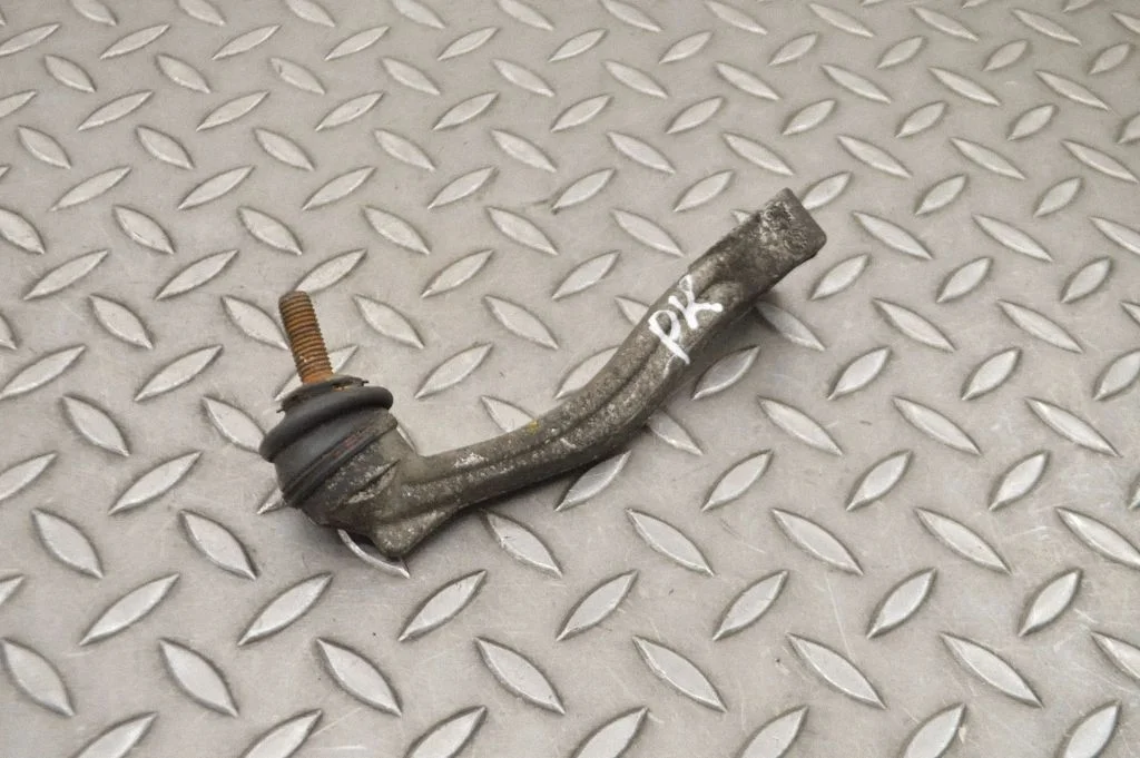 Front anti-roll bar/stabilizer link – left