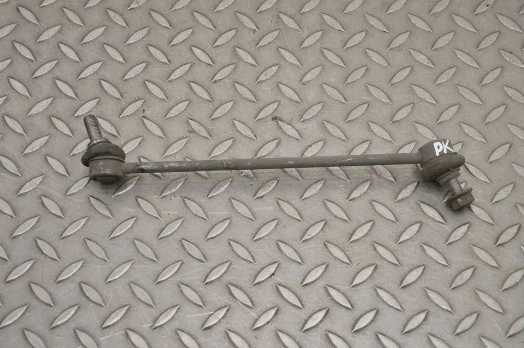 Priekšējā stabilizatora atsaite – kreisā