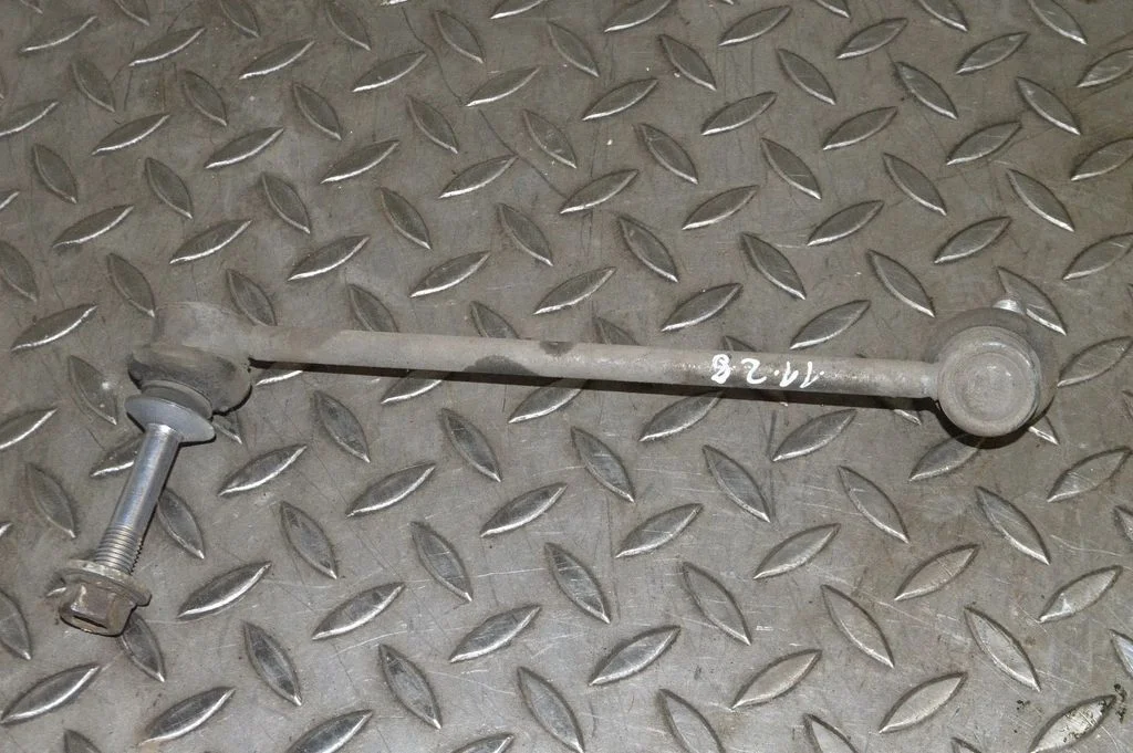 Eesmise stabilisaatori varras (link) – BMW X5 F15 (2013-2017)