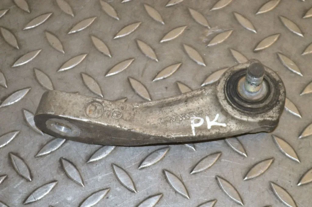 Priekšējā stabilizatora atsaite A2053230717