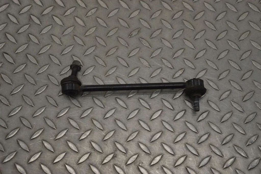 Front anti-roll bar/stabilizer link – right