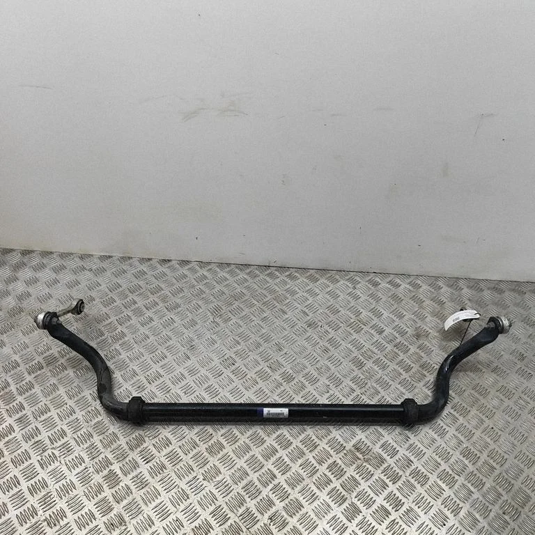 Eesmine stabilisaator (kaldevarras) – Porsche Cayenne (9Y0 9Y3) (2018-)