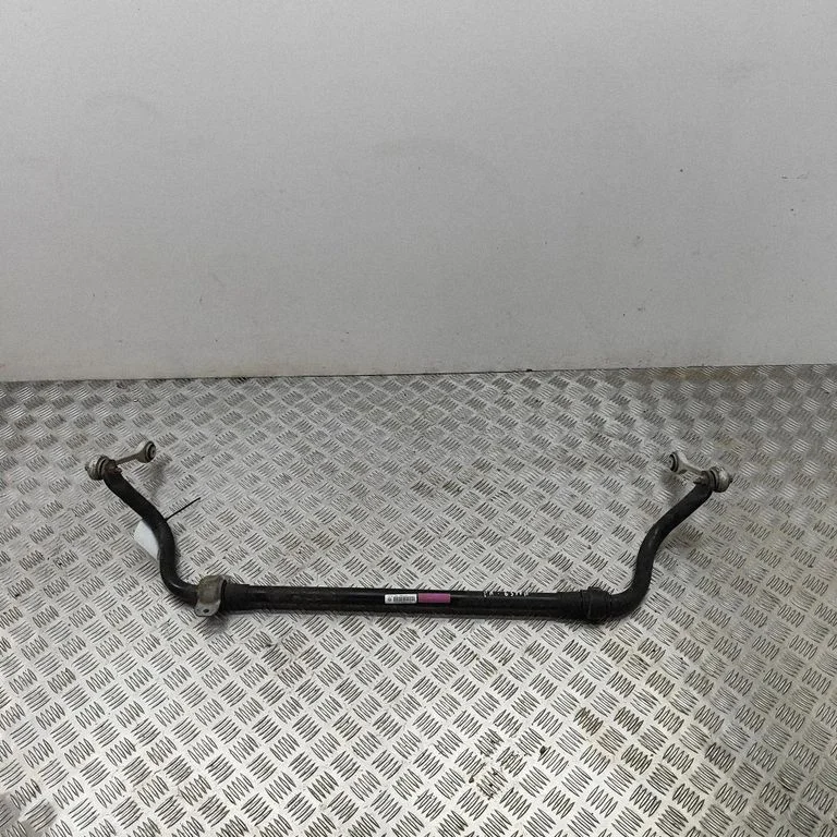Eesmine stabilisaator (kaldevarras) – Audi RS6 C8 (2019-)