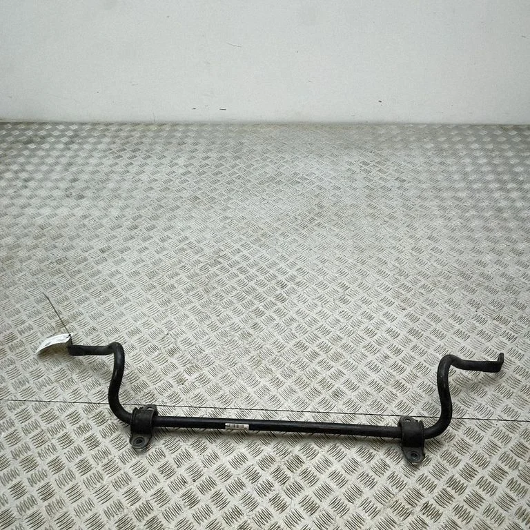 Stabilizator przedni K8D25482CB