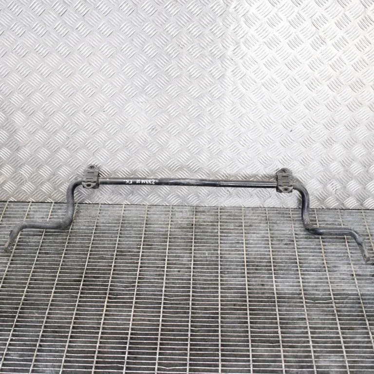 Eesmine stabilisaator (kaldevarras) – Hyundai i30 (2013-2016)