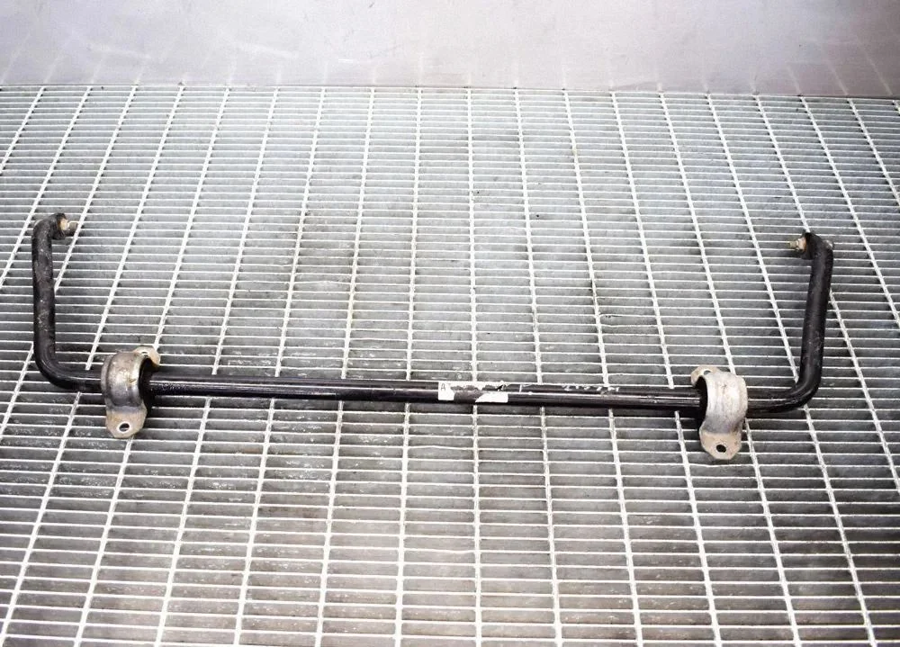 Eesmine stabilisaator (kaldevarras) – BMW 2-seeria F22 F23 (2013-2017)