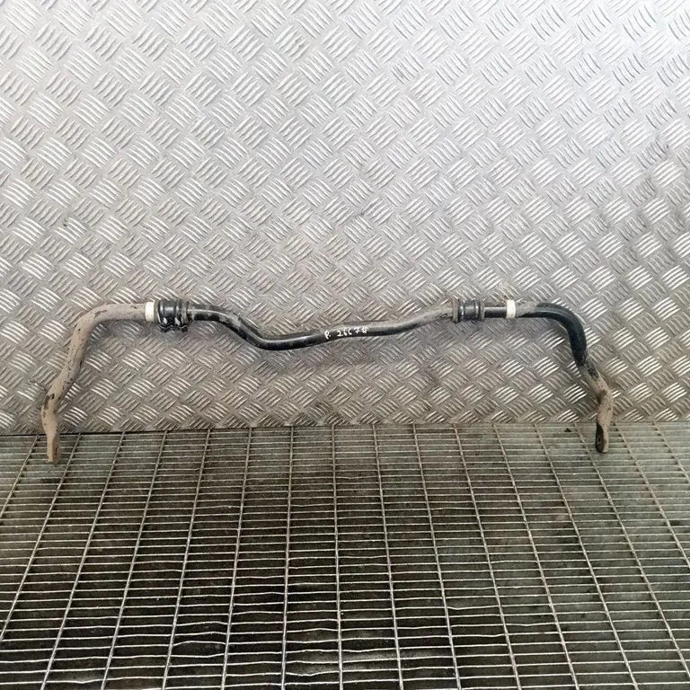Priekšējais stabilizators