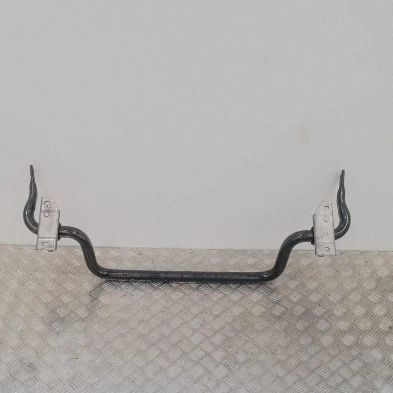 Priekšējais stabilizators – Mercedes-Benz C klase W205 (2014-2021)