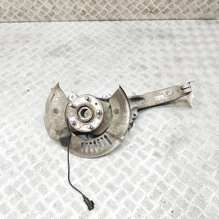 Priekšējā rumba HK833K185BD