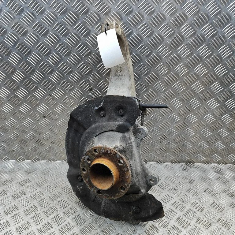 Piasta przednia – BMW Seria 5 F10 F11 (2009-2016)