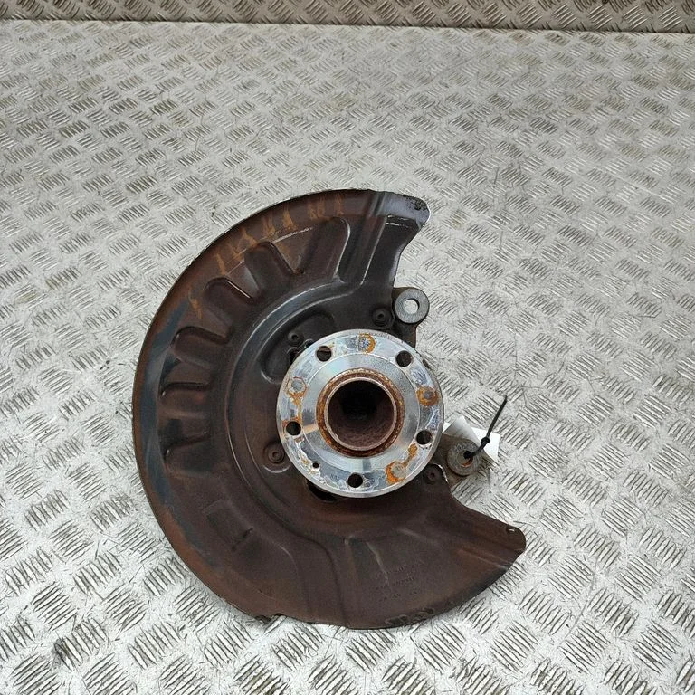 Front wheel hub 1N3615311A02S