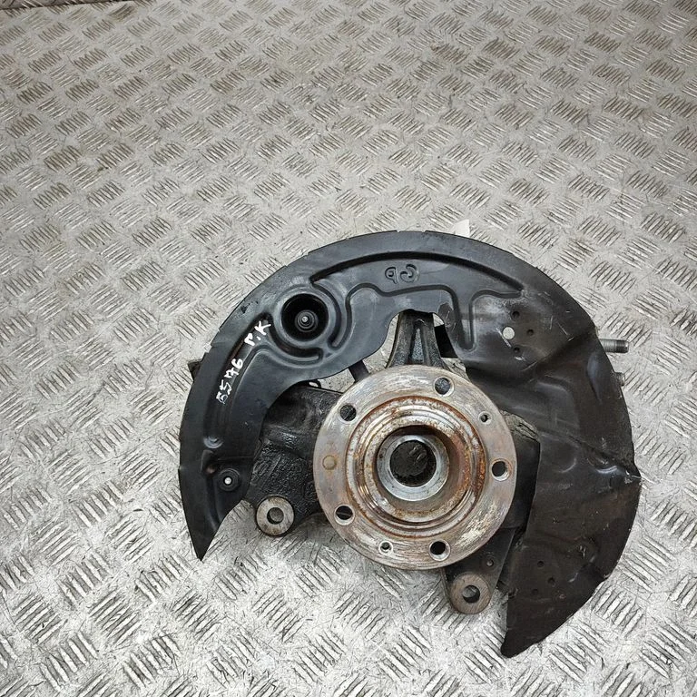 Front wheel hub 1691284780