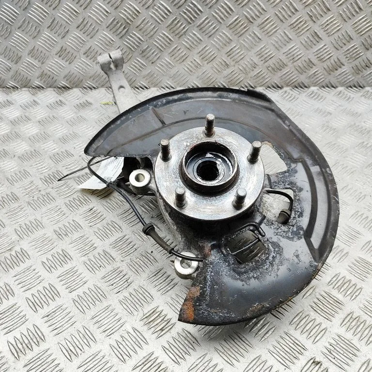 Priekšējā rumba 400154GA0A