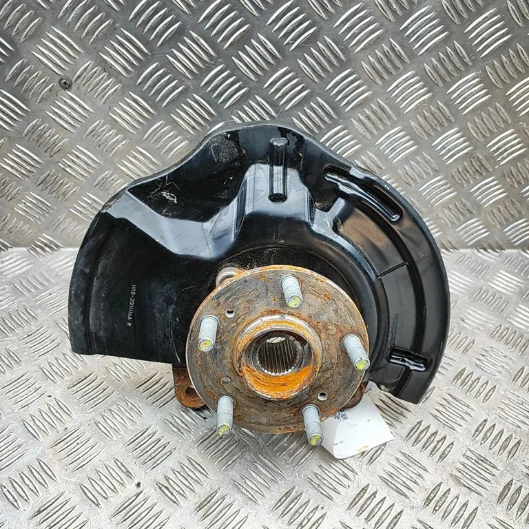 Front wheel hub SC2E3501020A