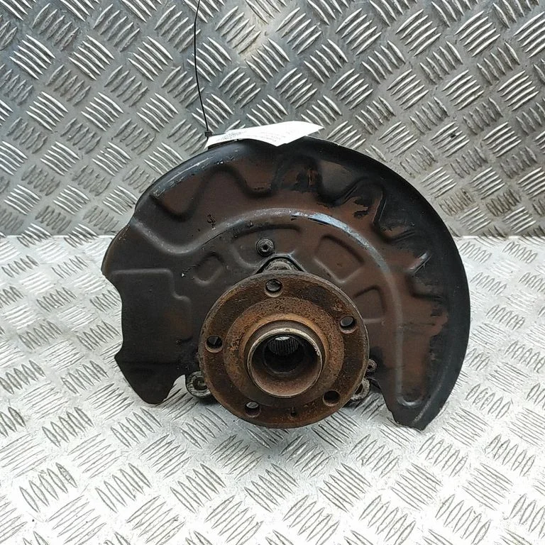 Priekšējā rumba 3Q0400054Q