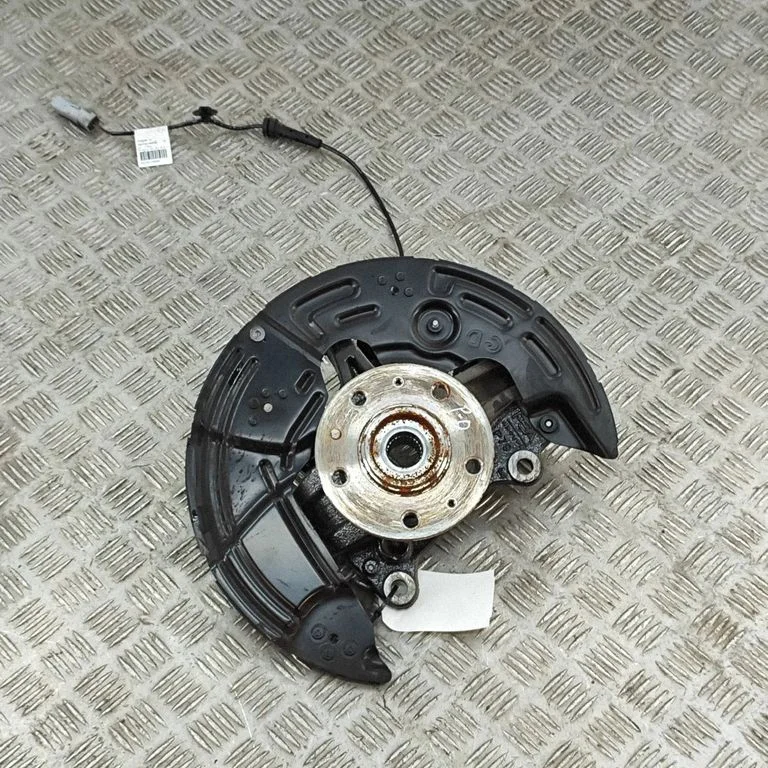 Front wheel hub 1691284680