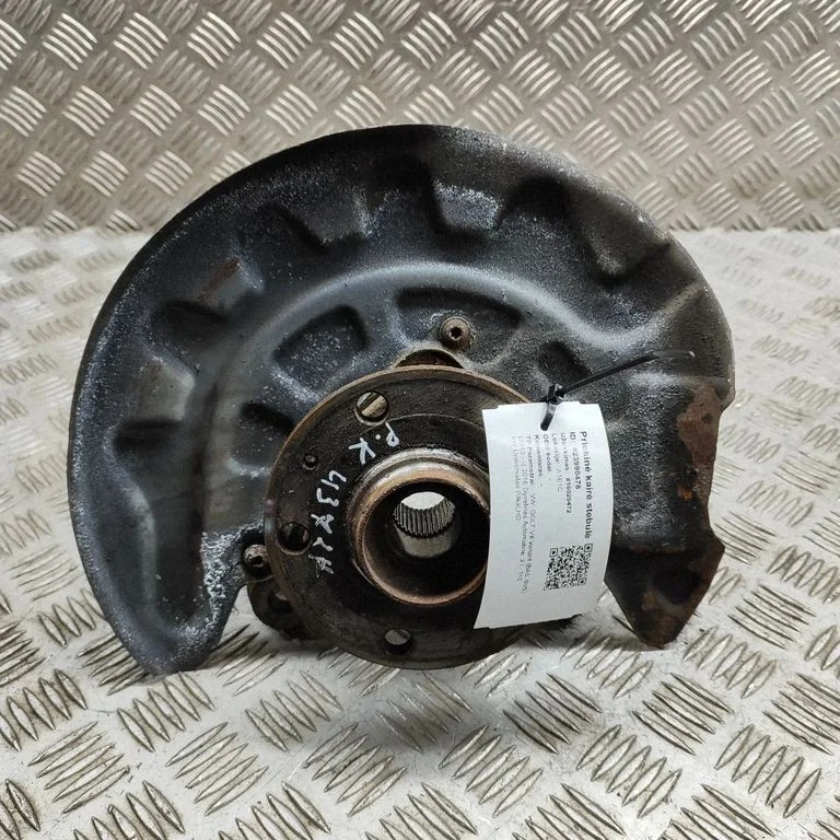 Front wheel hub 5WA407255