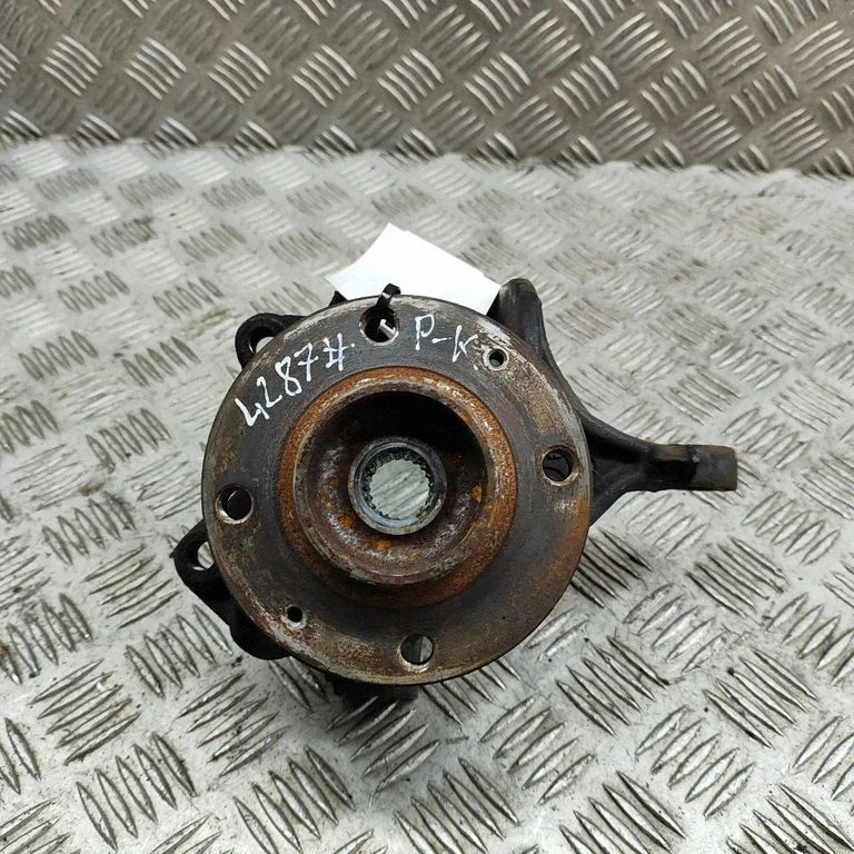 Priekšējā rumba 1607557480