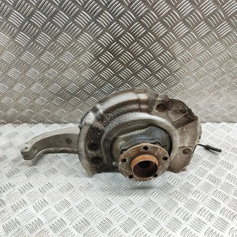 Front wheel hub – BMW 6 Series F12 F13 (2010-2018)