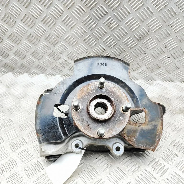 Front wheel hub N24333261
