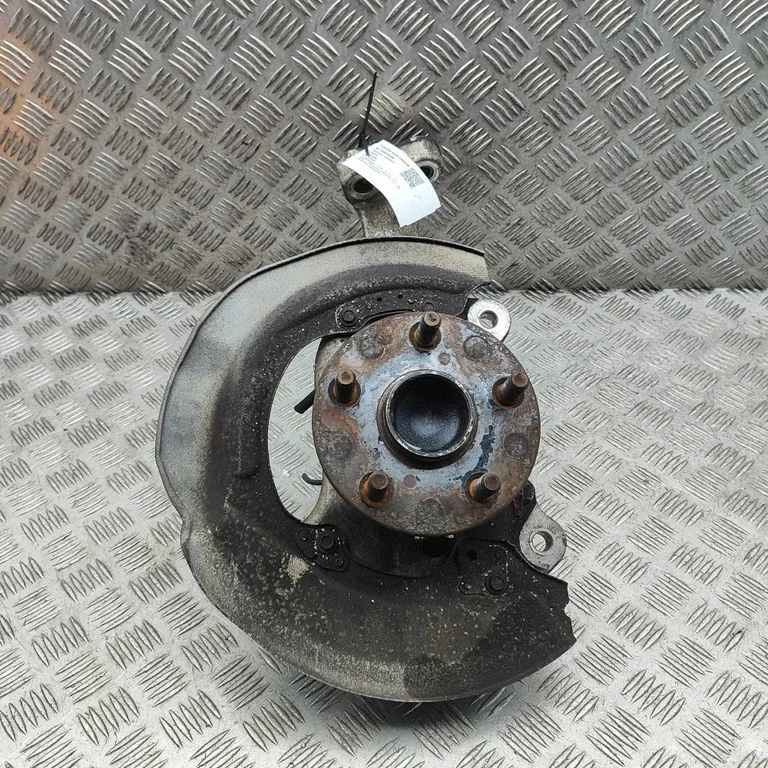 Piasta przednia 4320259075 – Lexus LS UCF30 (2001-2007)