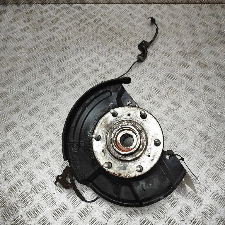 Priekšējā rumba MR992377