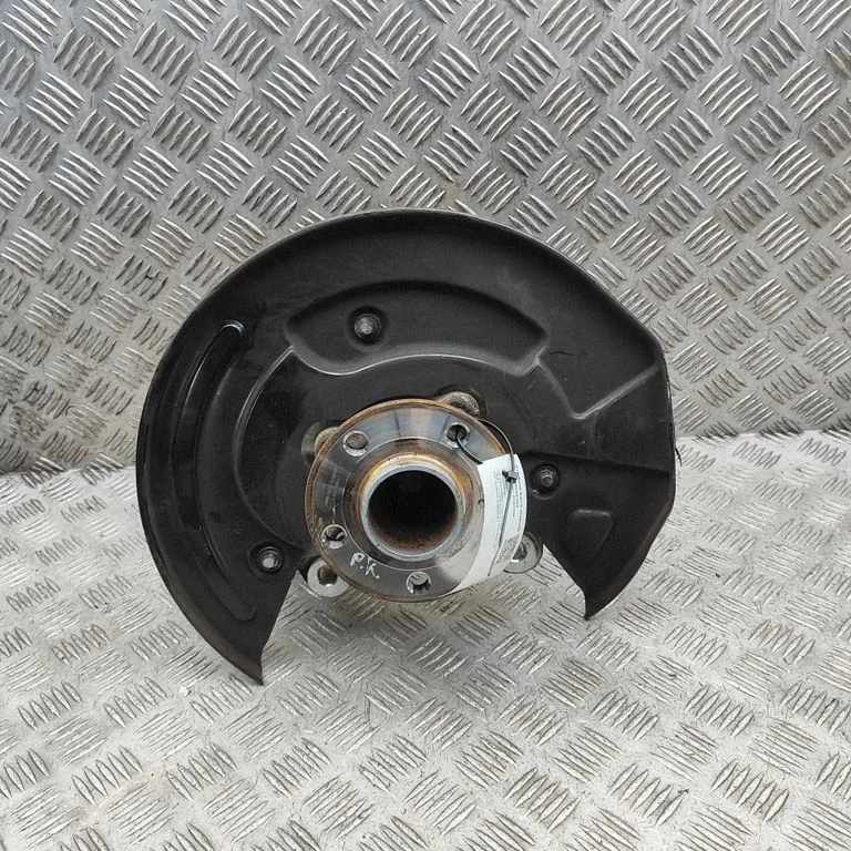 Priekšējā rumba 32373454