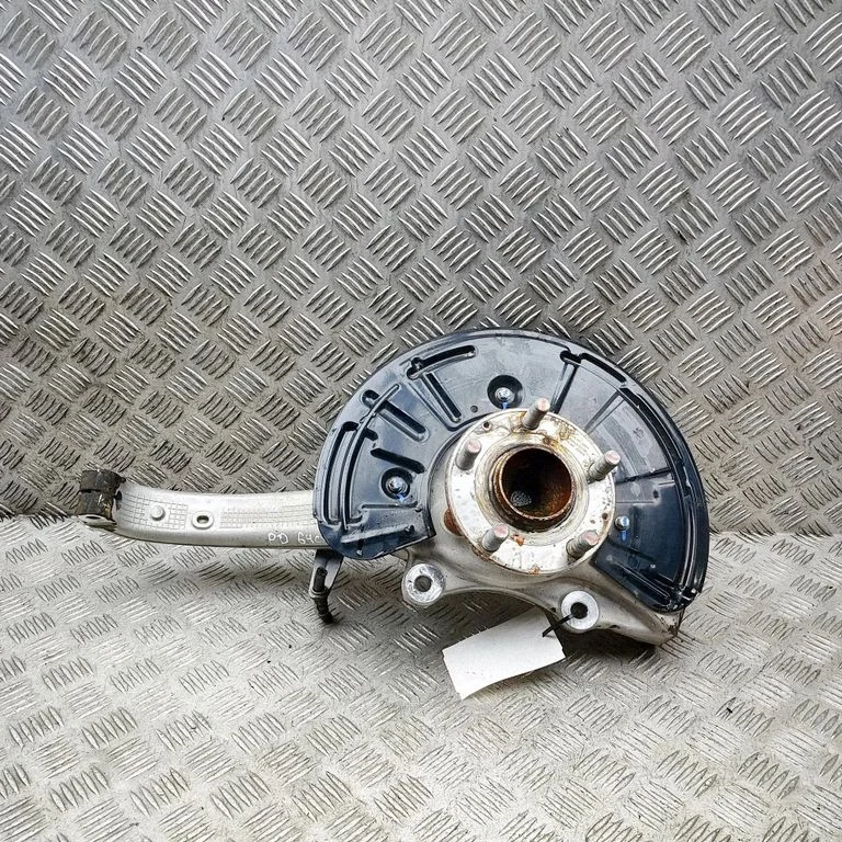 Front wheel hub EKEB2304020E