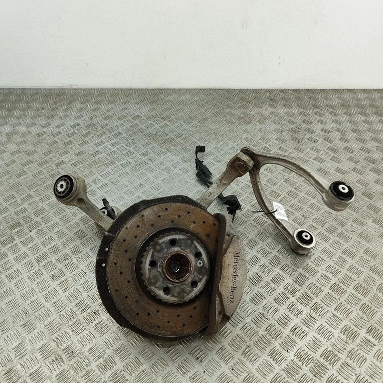 Front wheel hub – Mercedes-Benz C-Class W205 (2014-2021)