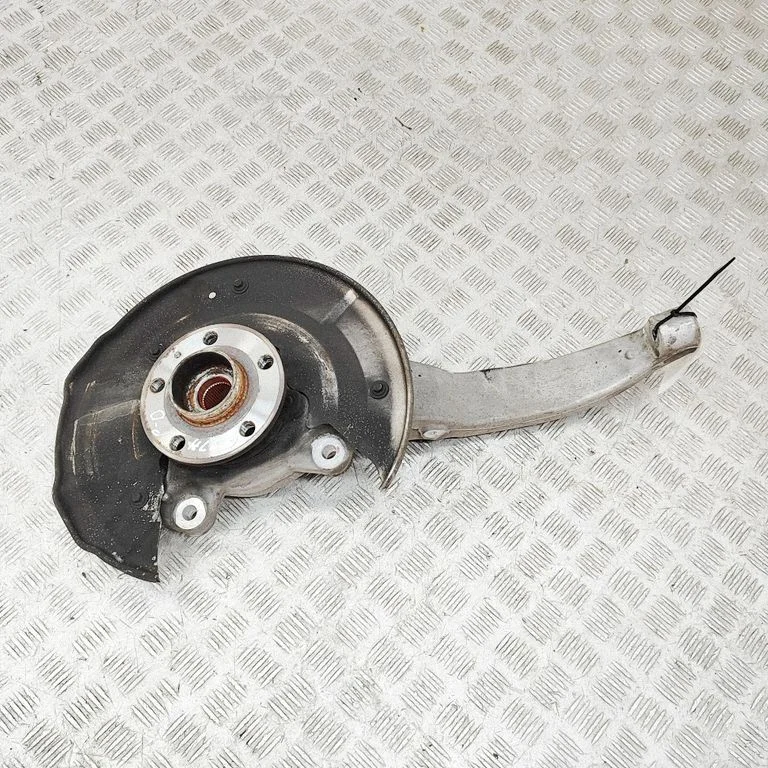 Priekšējā rumba 31476879
