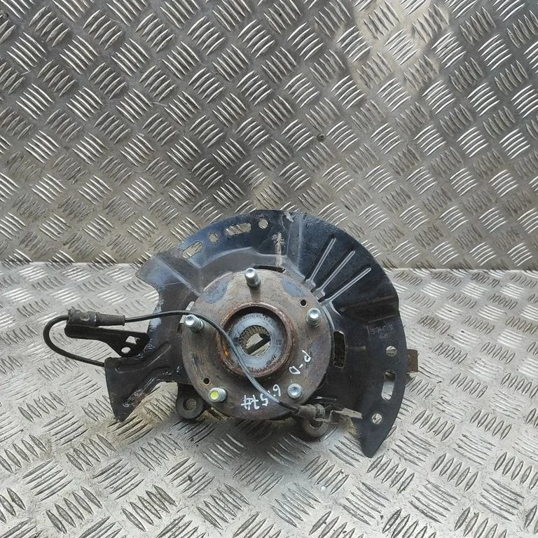 Priekšējā rumba 51716J7AA0