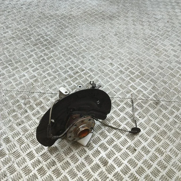 Priekšējā rumba 1EA615311E