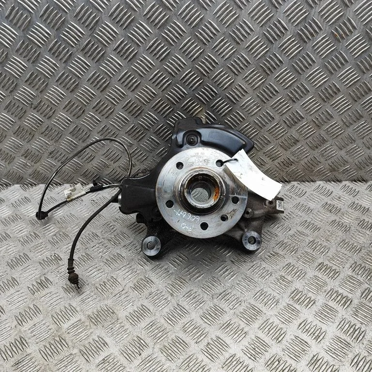 Front wheel hub 7T0407254B