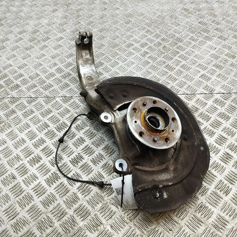 Priekšējā rumba 6876656