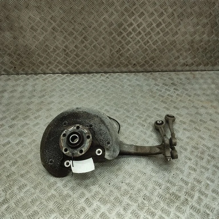 Priekšējā rumba 4G0407253A