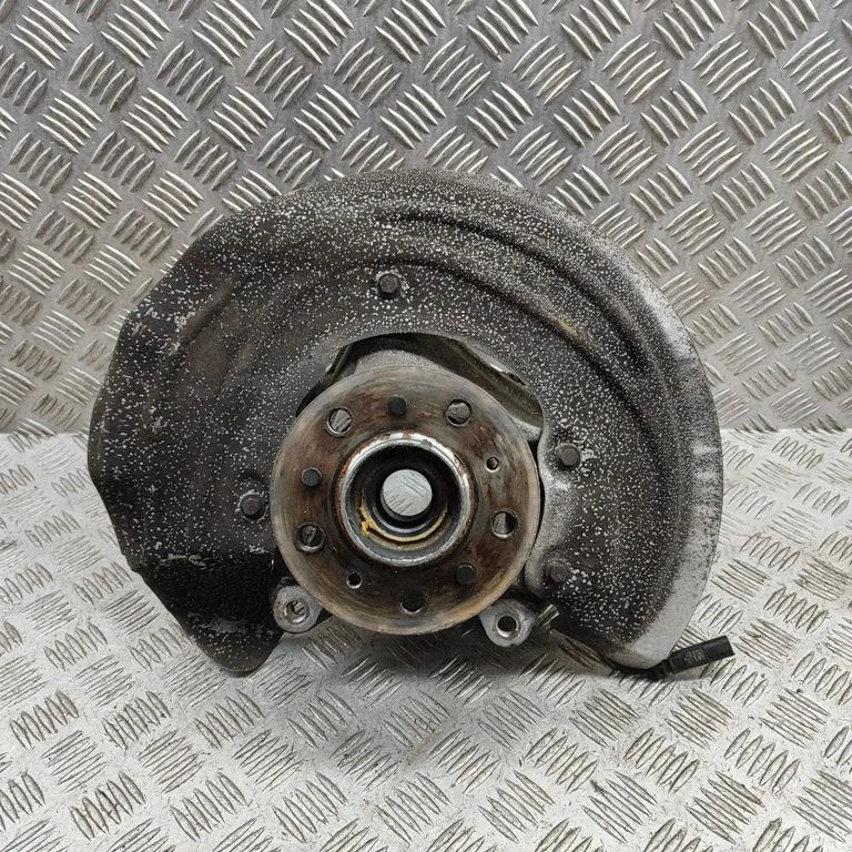 Priekšējā rumba 8098971