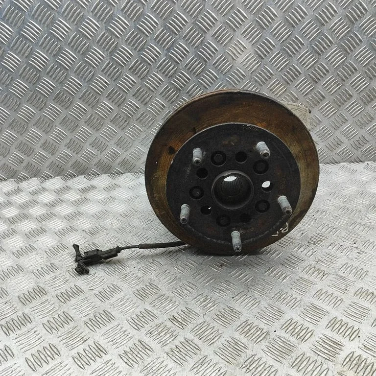 Front wheel hub BK213K185AF