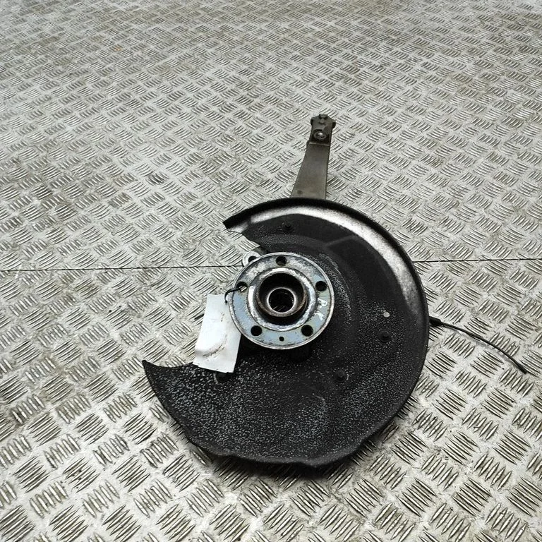 Front wheel hub – Volvo V60 (2018-)