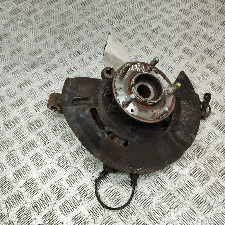 Front wheel hub 51716D7000