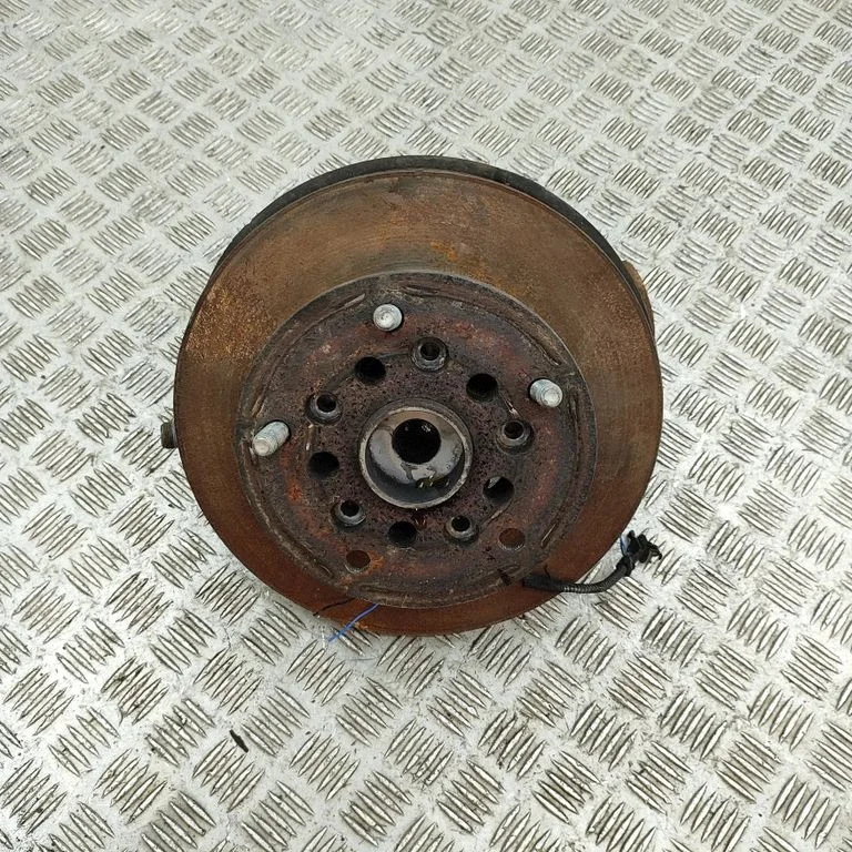 Priekšējā rumba KK213K185AA