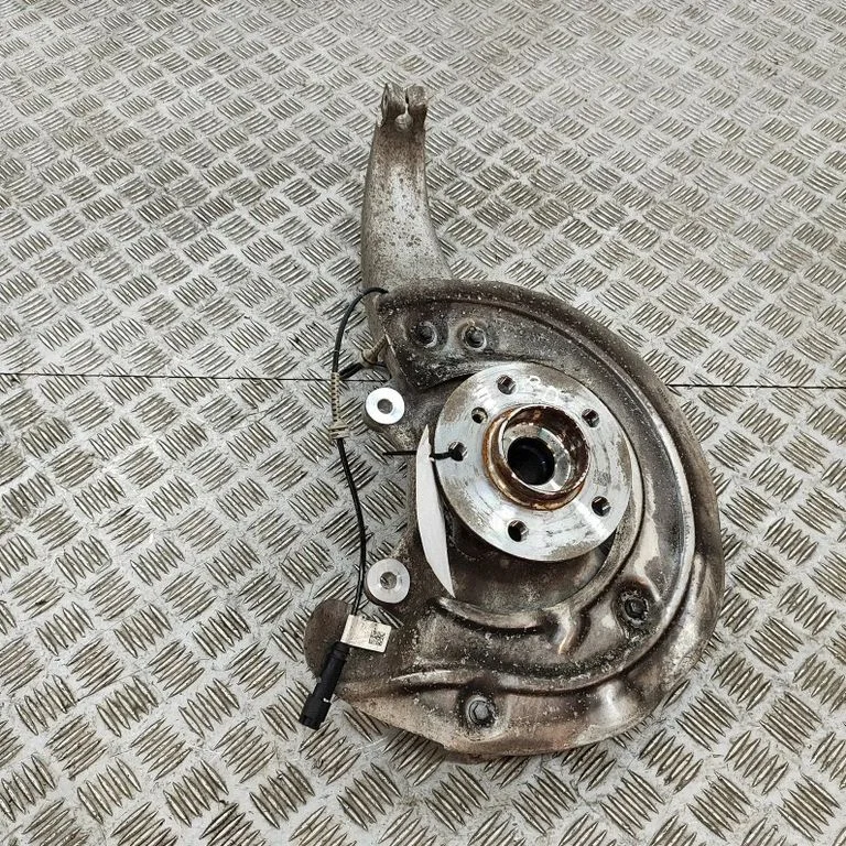 Priekšējā rumba 6890574