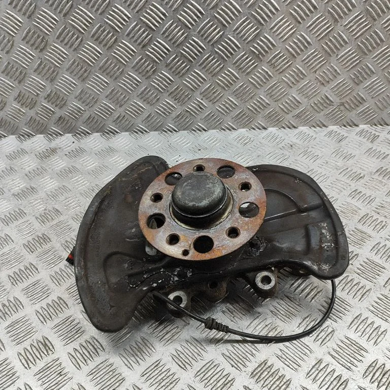 Priekšējā rumba A2043320101