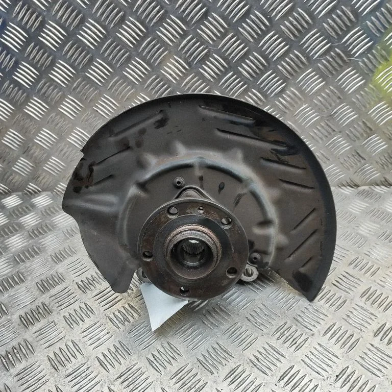 Front wheel hub 5WA407258B