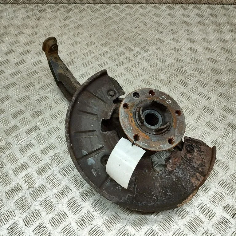 Front wheel hub – Volkswagen Touareg II (2010-2018)
